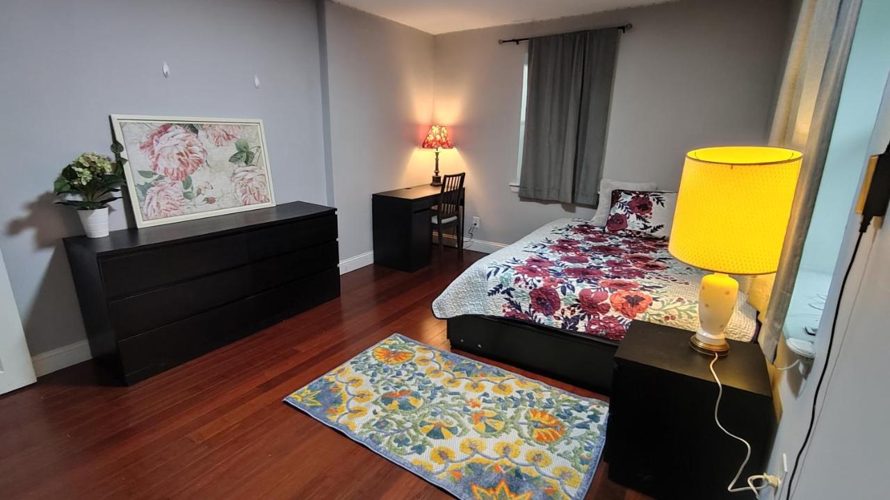 Queen Room with Shared Bathroom